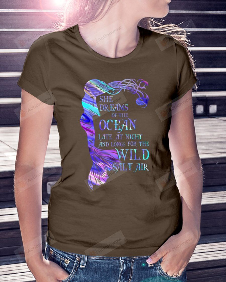 Holo She Dreams Of The Ocean Mermaid Short-Sleeves Tshirt, Pullover Hoodie, Great Gift For Thanksgiving Birthday Christmas
