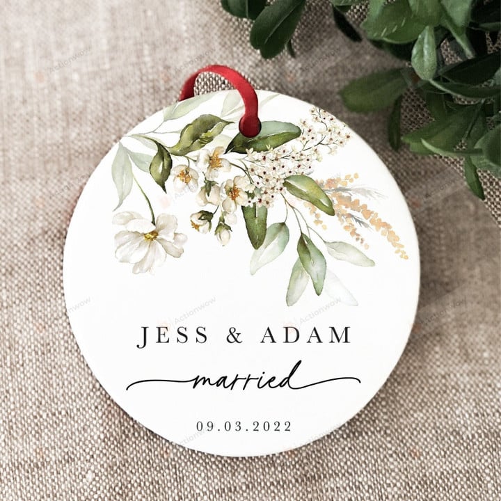 Personalized Mr And Mrs Wedding Ornament, Gift For Married Couple Ornament, Christmas Gift Ornament