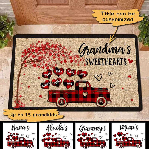 Grandma‘s Sweethearts Truck Checkered Pattern Personalized Doormat