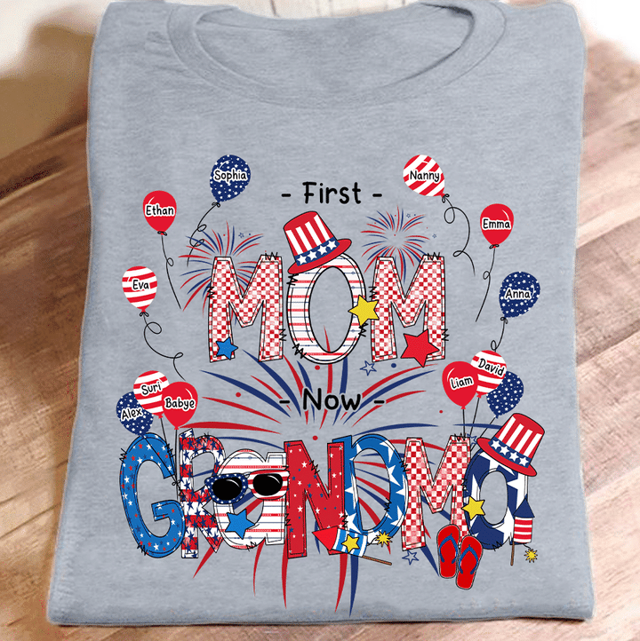 First Mom Now Grandma Balloons 4th Of July | Personalized T-Shirt