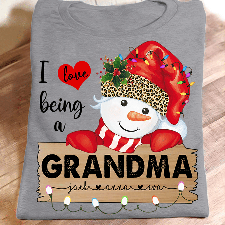 I Love Being a Grandma - Xmas | Personalized T-Shirt