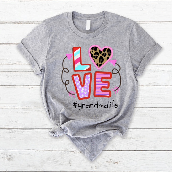 Love Grandma Life Arrows Heart | Personalized T-Shirt