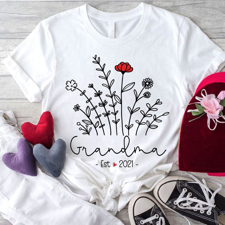 Personalized Grandma Est Flower T-Shirt