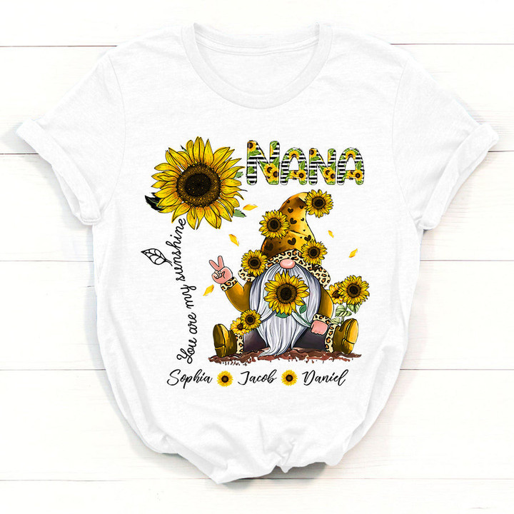 Nana Sunflower Gnome | Personalized T-Shirt