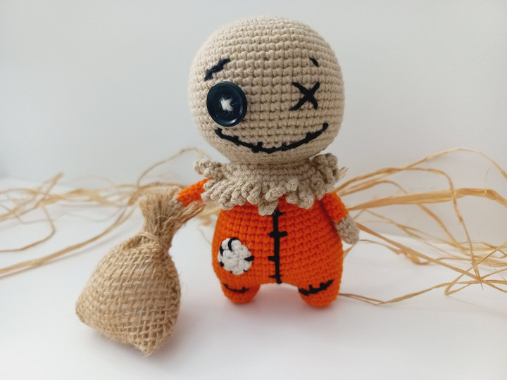 VAJS 600 Cute Mini Sam Amigurumi Crochet