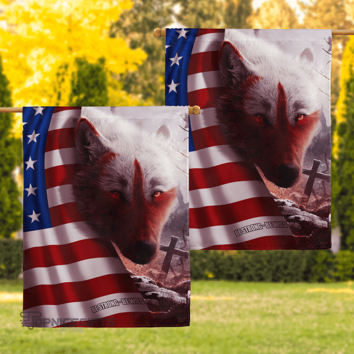 Topnicegifts Wolf and american flag - Portrait House Flag