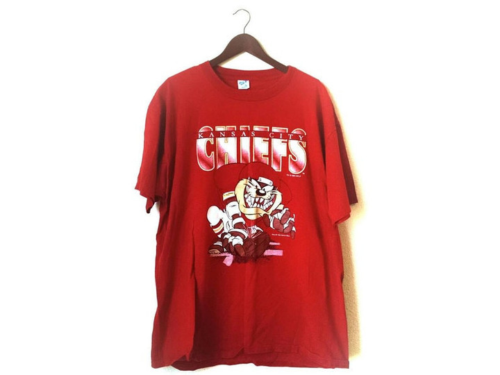 Vintage Kansas City Chiefs Tasmanian Devil football tshirt