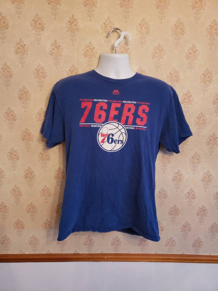 Philadelphia 76ers Vintage Basketball T shirt