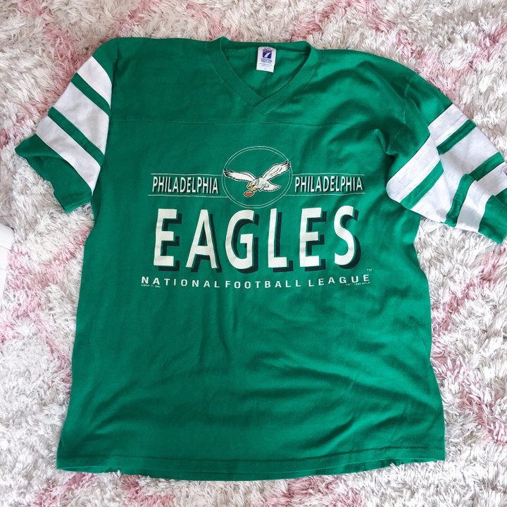 Vintage 90s Philadelphia Eagle Football Tee