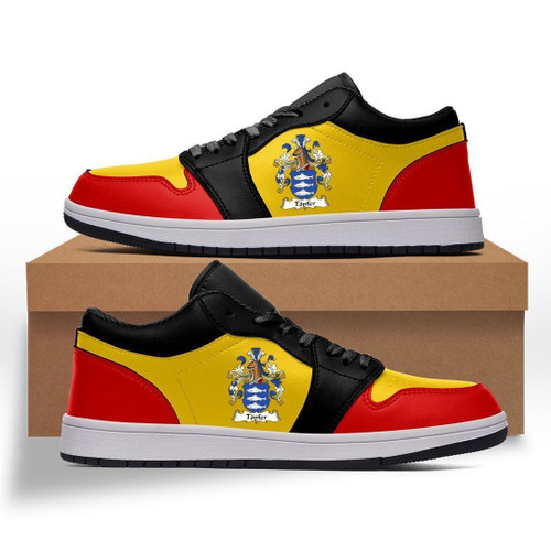 Topfer Germany Flag Style Low Top Sneakers - German Family Crest A7