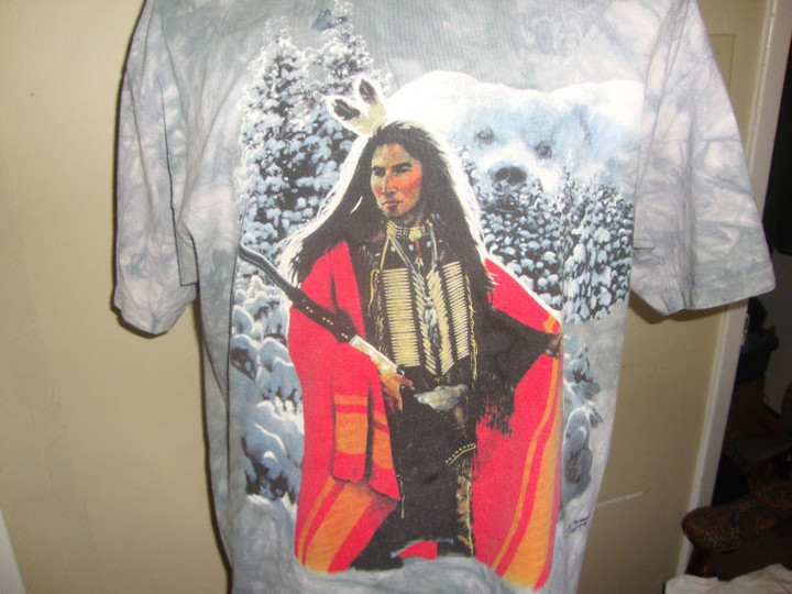 Vintage 90s The Mountain Apparel Native American Indian T Shirt Size XL
