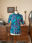 Vintage 80s Floral Hawaiian Top T shirt size S Small Vtg 1980s Rayon USA California Cali Purple Hawaii Tee Shirt