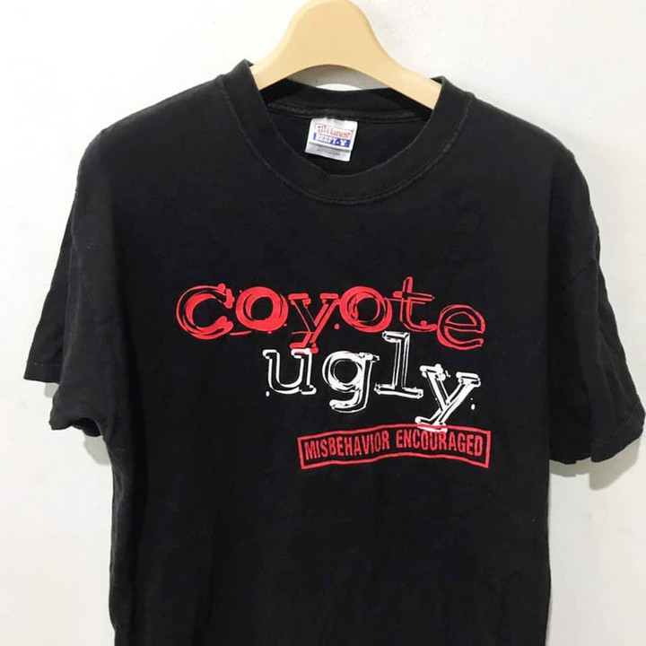 Vintage 2000 Coyote Ugly Shirt Size M