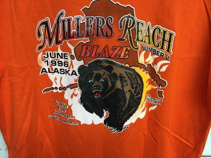 Vintage 90s Alaska super soft and thin tshirt Orange Jerzees t shirt Millers Reach Blaze June 1996 Alaska Grizzly Bear tee   Large