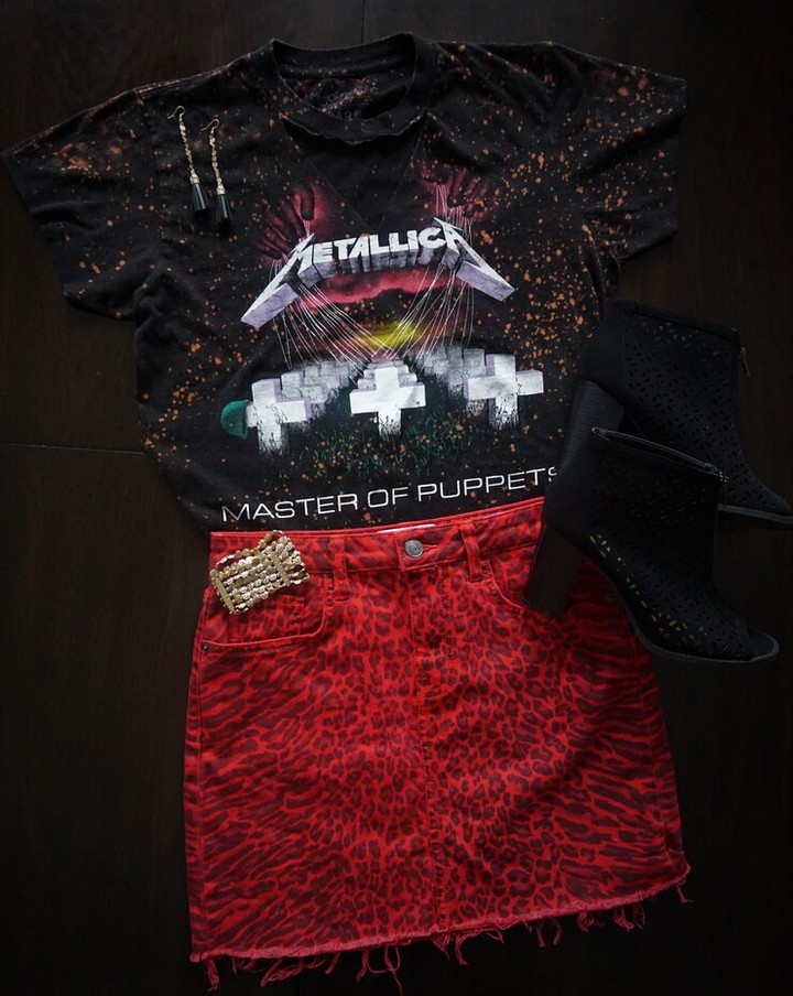 Distressed Cut Off Band Metallica Master of Puppets Logo Tee M