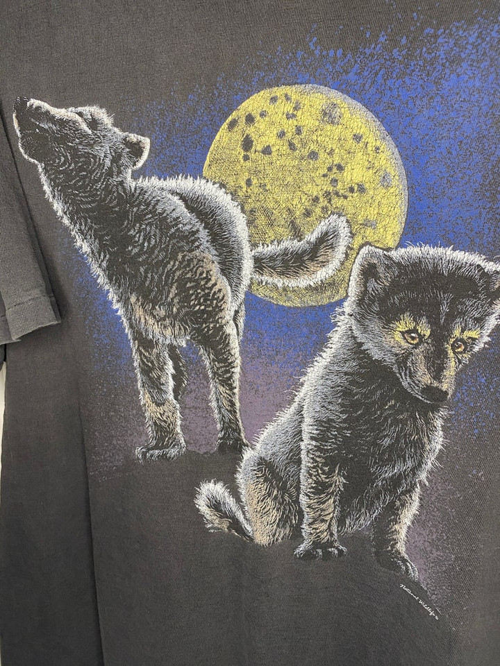 Vintage 90s Wolfpack t shirt