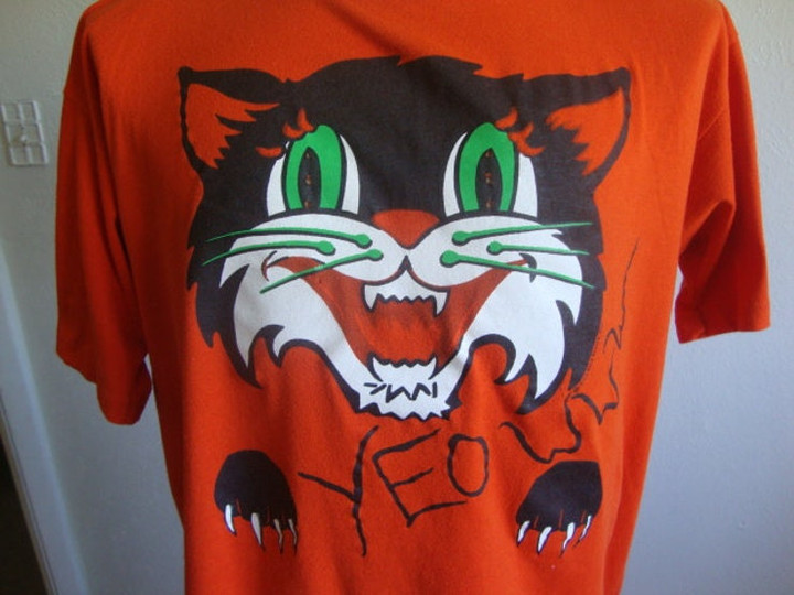 Vintage 90s Cat Orange Halloween T Shirt Size XL