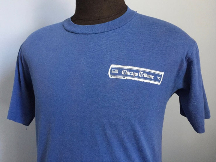 80s Vintage Chicago Tribune newspaper news paper promo T Shirt   LARGE