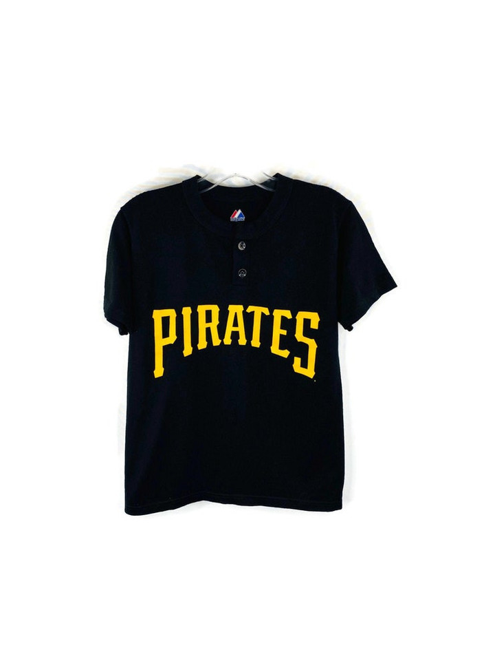 Unisex Youth Pirates Varsity T Shirt Size M