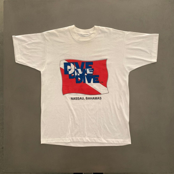 Vintage 1990s Dive Bahamas T shirt size XL