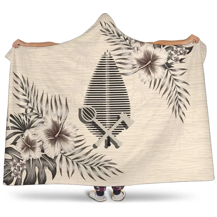 (Alo) Wallis and Futuna Hooded Blanket - The Beige Hibiscus | Love The World