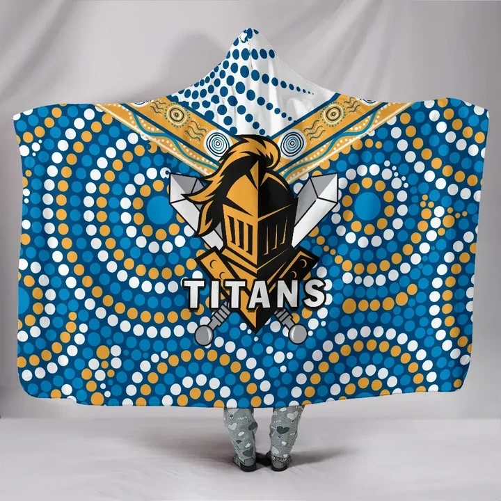 Rugby Life Hooded Blanket - Titans Knight Hooded Blanket Gold Coast K13