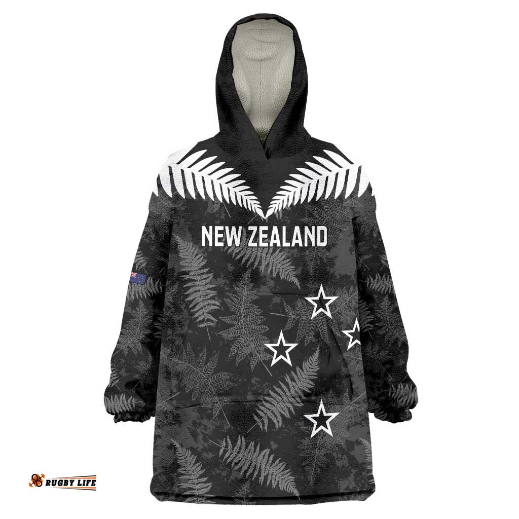 Custom New Zealand Silver Fern Football Wearable Blanket Hoodie Go Aotearoa Grunge Black LT14