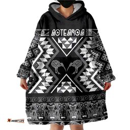 Personalised Taniko Motifs Aotearoa Wearable Blanket Hoodie Waitangi Kowhaiwhai Kiwi - Monochrome LT7