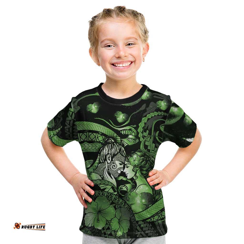 Personalised Maori Romantic Valentine Kid T Shirt The Hongi Kiss Green Galaxy DT05