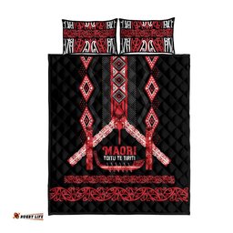 Toitu Te Tiriti Waitangi Quilt Bed Set Black Wharenui House LT9