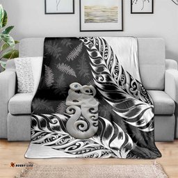 Aotearoa Manaia NZ Maori Silver Fern Blanket LT14