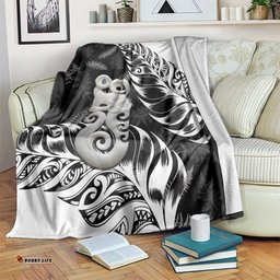 Aotearoa Manaia NZ Maori Silver Fern Blanket LT14