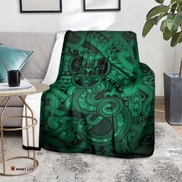 Aotearoa Maori Hei Tiki Blanket Kakariki Kowhaiwhai Puhoro Motif LT9