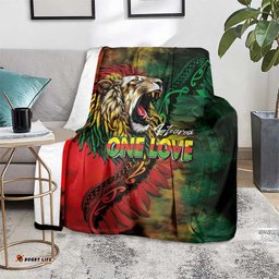 Aotearoa One Love Blanket Reggae Lion with Kakahu Huruhuru LT03