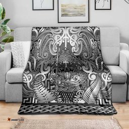 New Zealand Taiaha Maori Blanket Kiwikiwi Minimalist Silver Fern Tukutuku Motif LT9