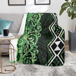 Green Aotearoa Blanket Taniko Motifs With Paua Shell Kowhaiwhai LT14