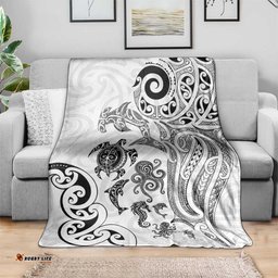 New Zealand Sea Animals with Maori Tribal Tattoo Blanket White Color LT03