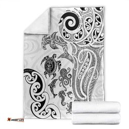 New Zealand Sea Animals with Maori Tribal Tattoo Blanket White Color LT03