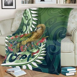 New Zealand Kea Bird Blanket With Maori Koru Fern LT05