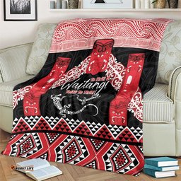 Toitu Te Tiriti O Waitangi Blanket Maori Wharenui With Taniko Motifs LT14