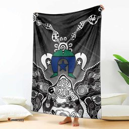 Torres Strait Islander Flag Blanket Dhari Indigenous Dotwork Pattern Art TS04
