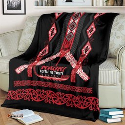 Toitu Te Tiriti Waitangi Blanket Black Wharenui House LT9
