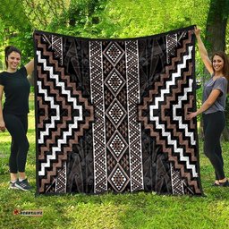 Classic Tukutuku Pattern Aotearoa Quilt Niho Taniwha and Puhoro Motifs LT7
