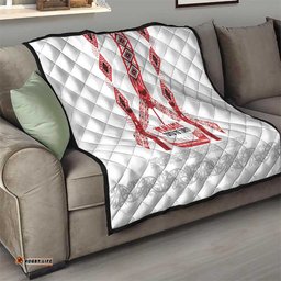 Toitu Te Tiriti Waitangi Quilt White Wharenui House LT9