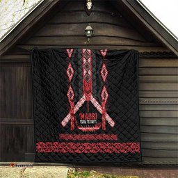 Toitu Te Tiriti Waitangi Quilt Black Wharenui House LT9