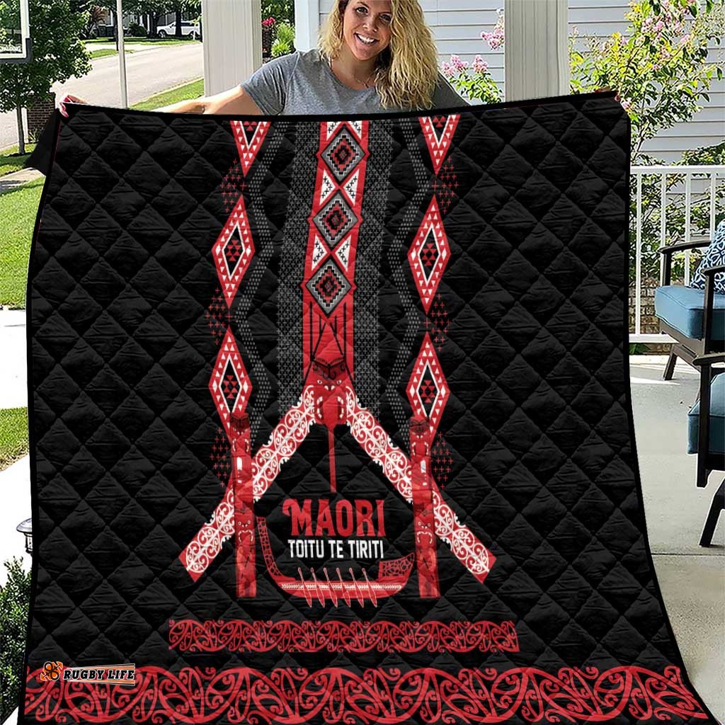 Toitu Te Tiriti Waitangi Quilt Black Wharenui House LT9