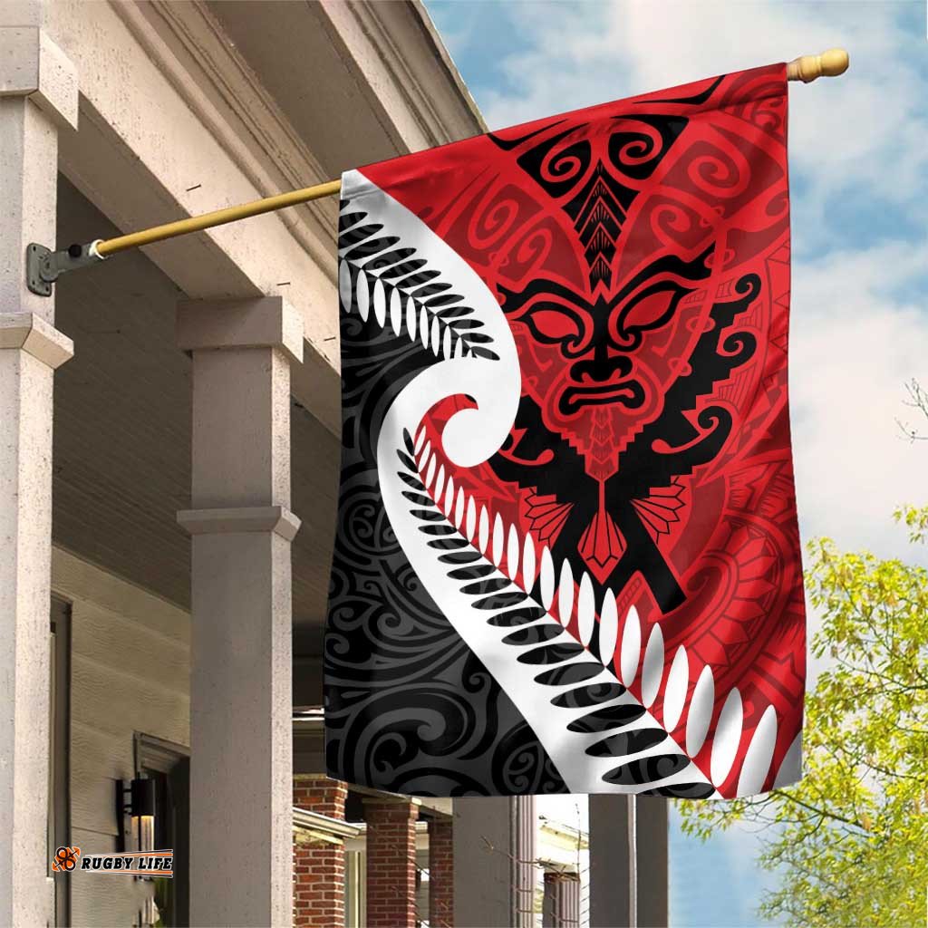 Silver Fern Koru Swirls with Maori Ta Moko Garden Flag LT9