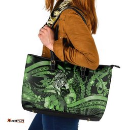 Maori Romantic Valentine Leather Tote Bag The Hongi Kiss Green Galaxy DT05