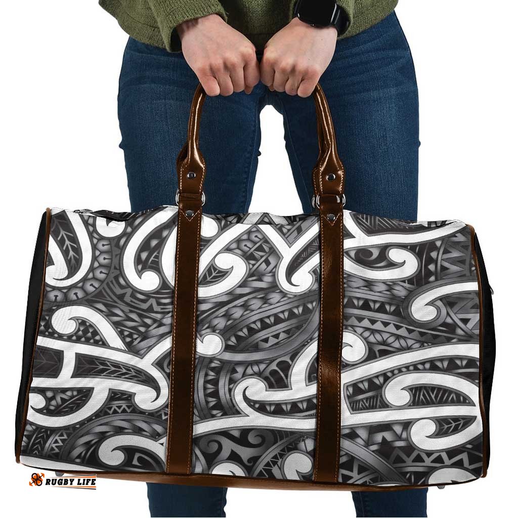 Aotearoa Maori Kowhaiwhai Travel Bag Kiwikiwi Puhoro and Patiki LT9