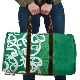 Pounamu Green Maori Travel Bag Koru Kowhaiwhai LT7